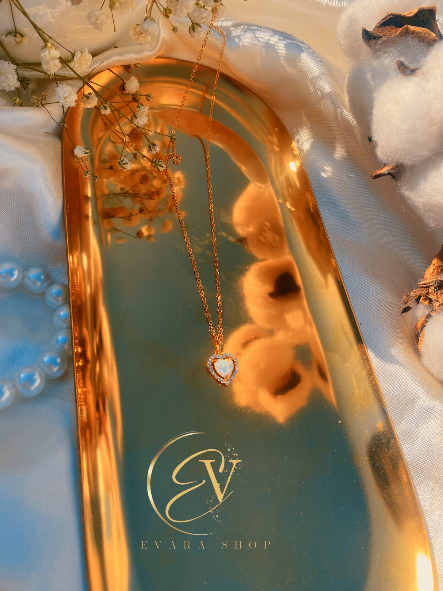 Golden heart glow